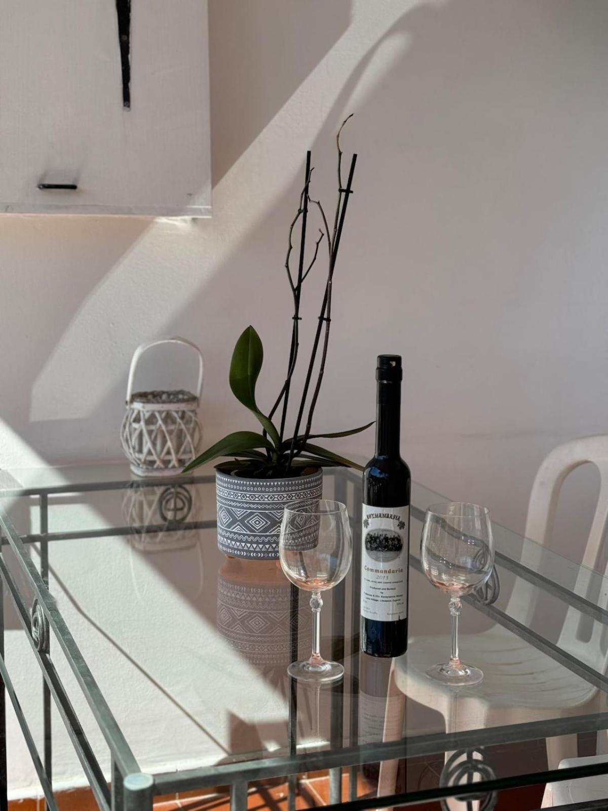 Seaside Serenity Villa Larnaca Exterior photo