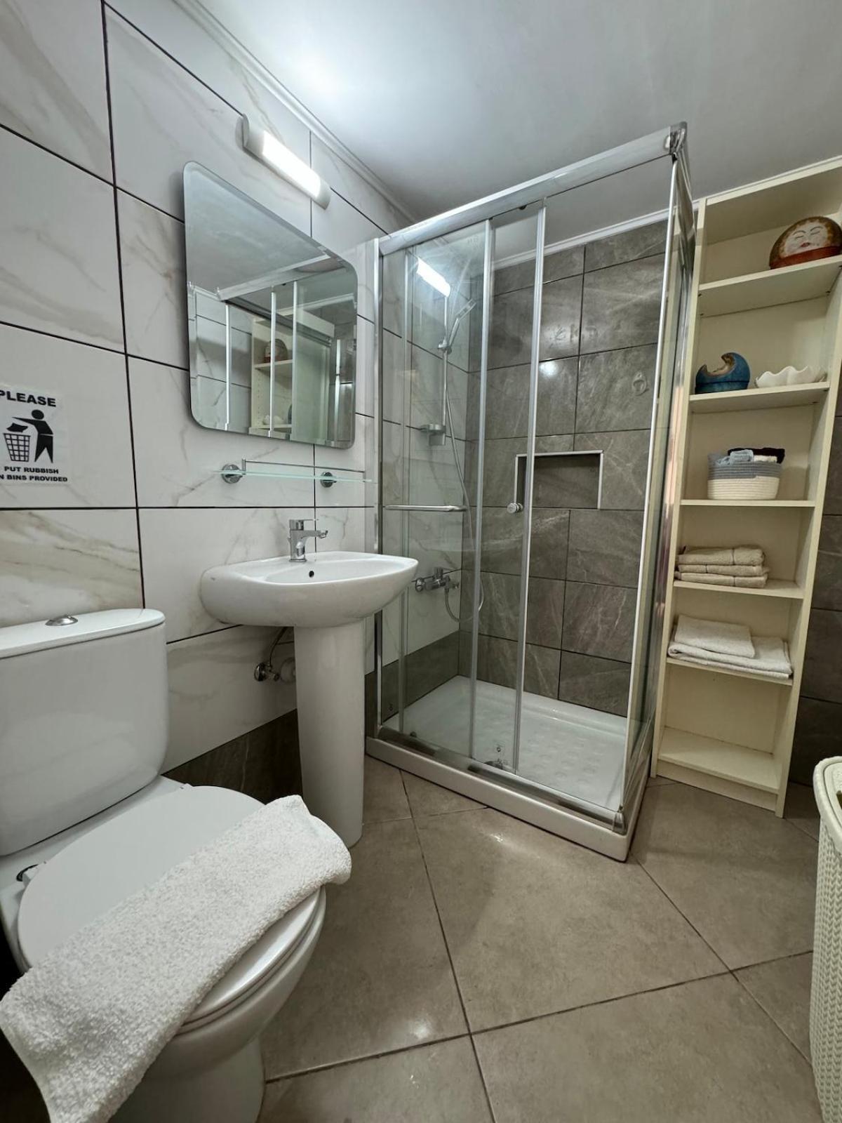 Seaside Serenity Villa Larnaca Exterior photo