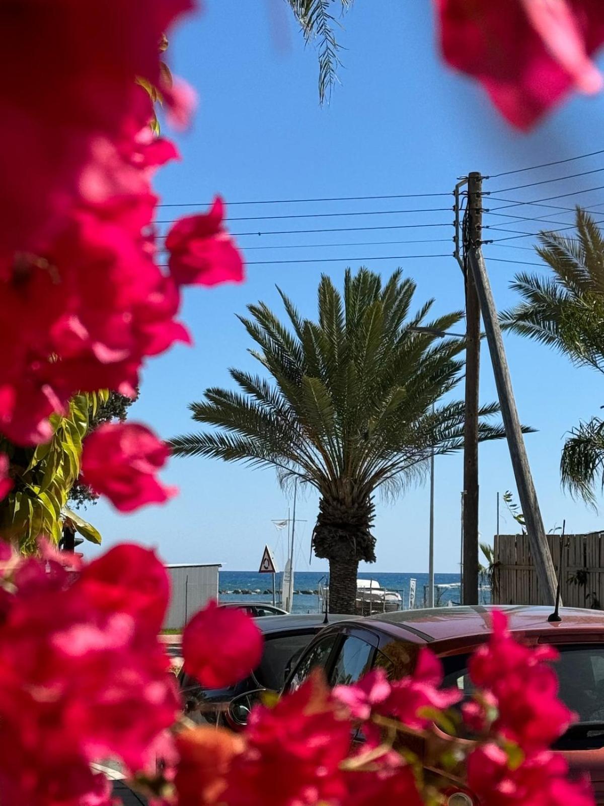 Seaside Serenity Villa Larnaca Exterior photo