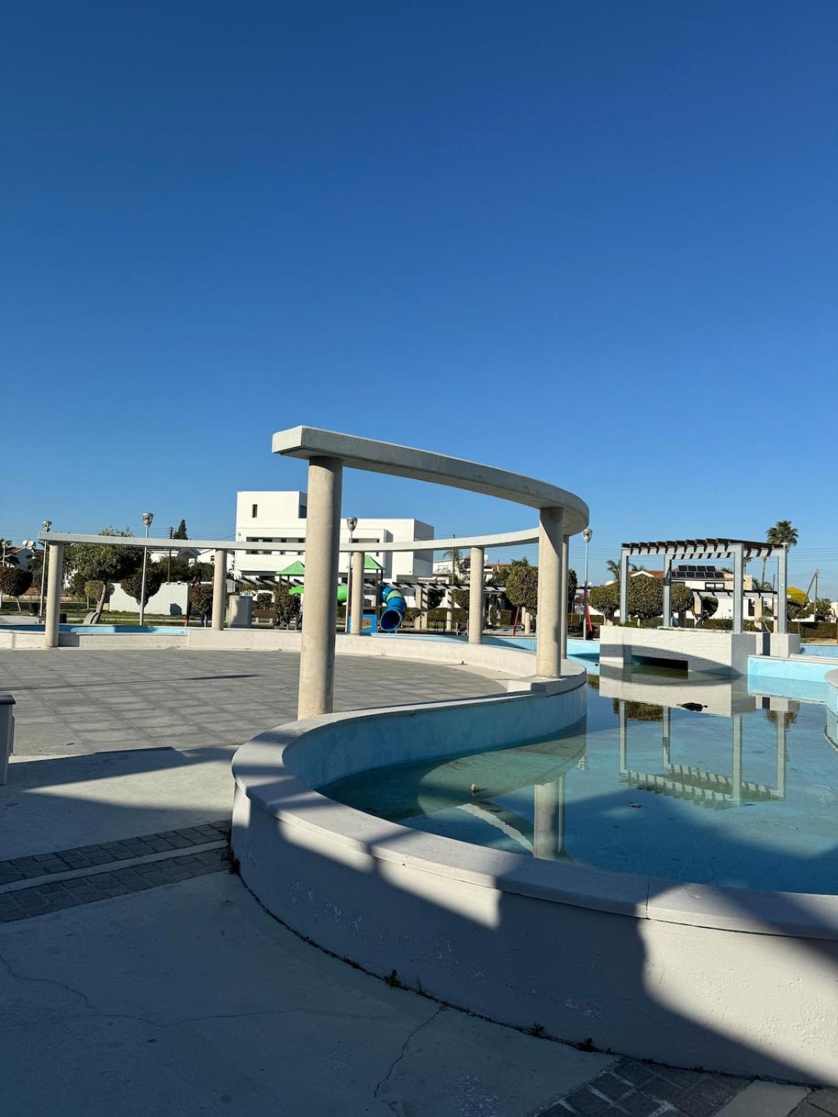 Seaside Serenity Villa Larnaca Exterior photo